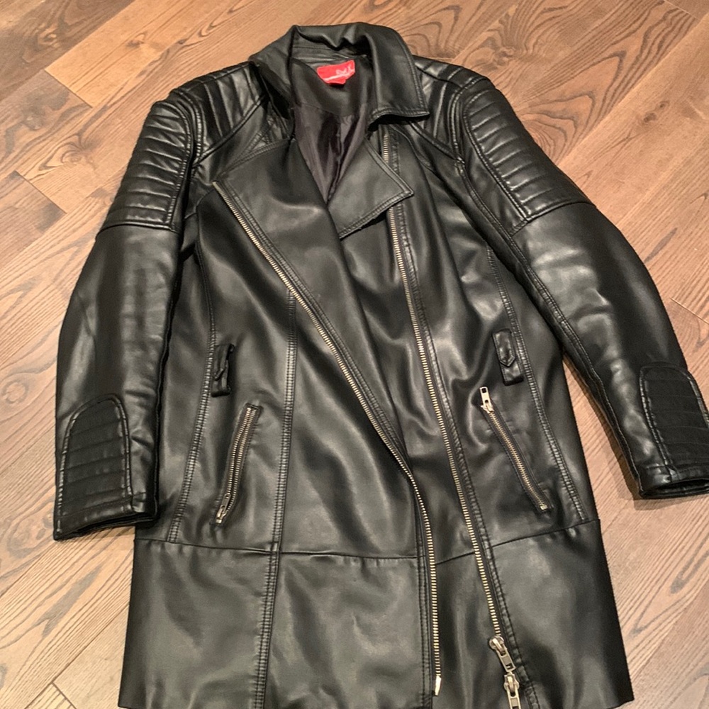 Red X -coat